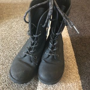 Lace up boots girls 11